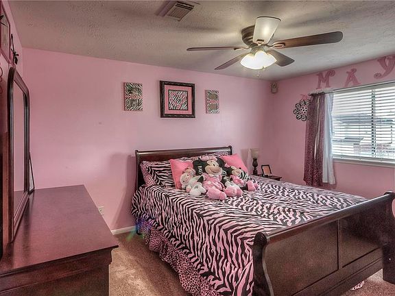 4th image of 21002 Vista Trail Ct