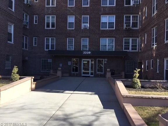 3rd image of 2239 Troy Ave APT 6M