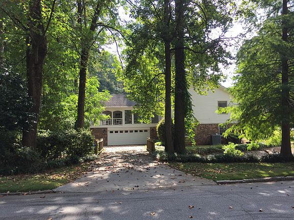3rd image of 2054 Imperial Dr