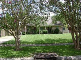 43 Derbes Dr, Gretna, LA 70053