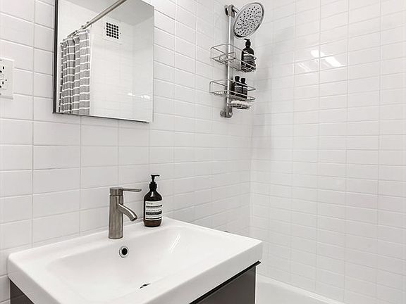 4th image of 333 E 14th St APT 14M