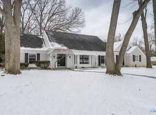 4724 Southbridge Rd, Toledo, OH 43623