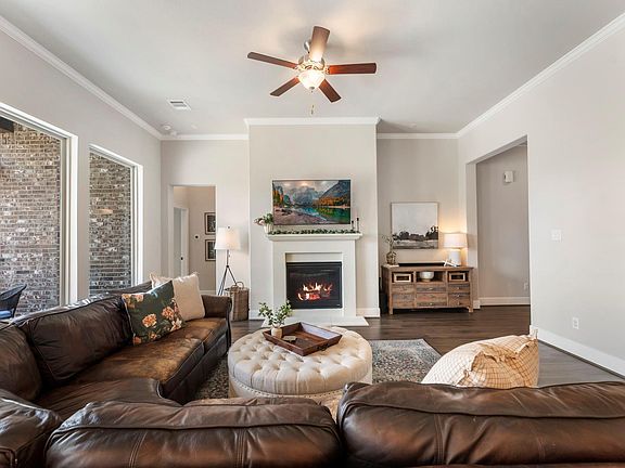 2nd image of 9948 Preserve Way