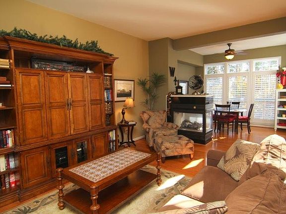 4th image of 21987 Windy Oaks Sq