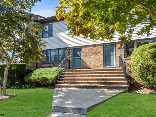 136 Stedwick Dr, Mount Olive Twp., NJ 07828