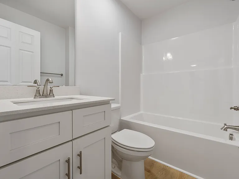 718 Park Ave — Photo 15