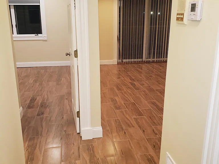 728 Beverage Hill Ave #31 — Photo 1