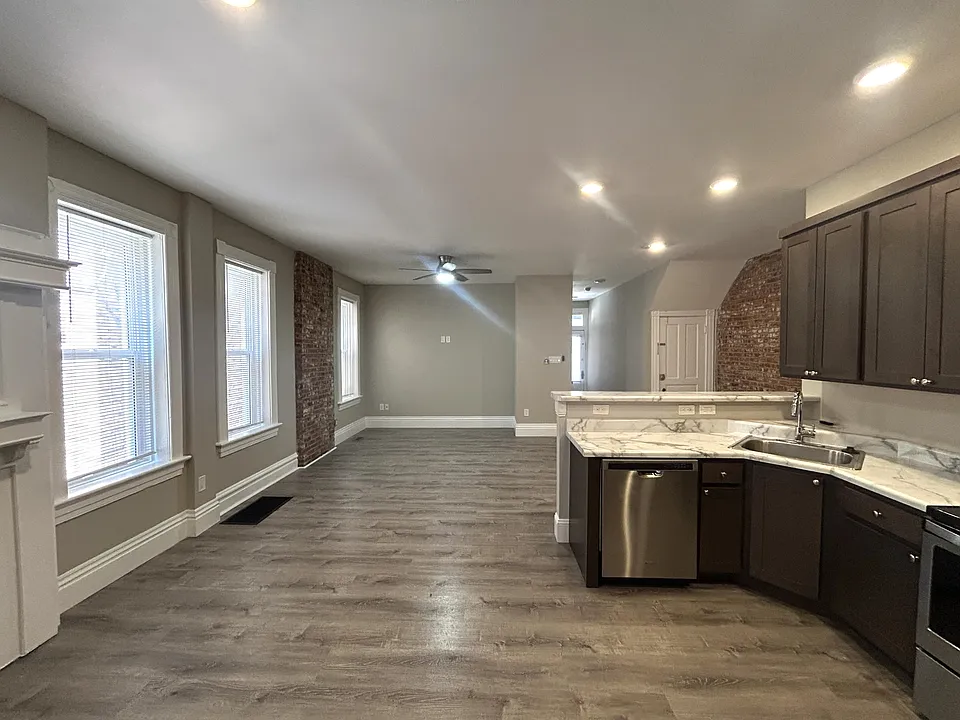 3668 Russell Blvd #1