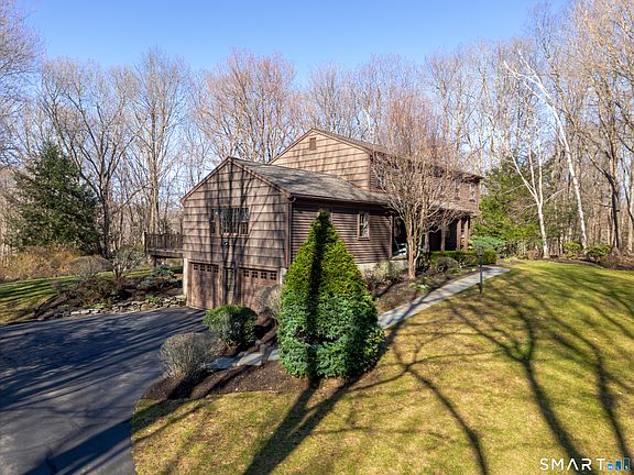 2nd image of 170 Boggs Hill Road