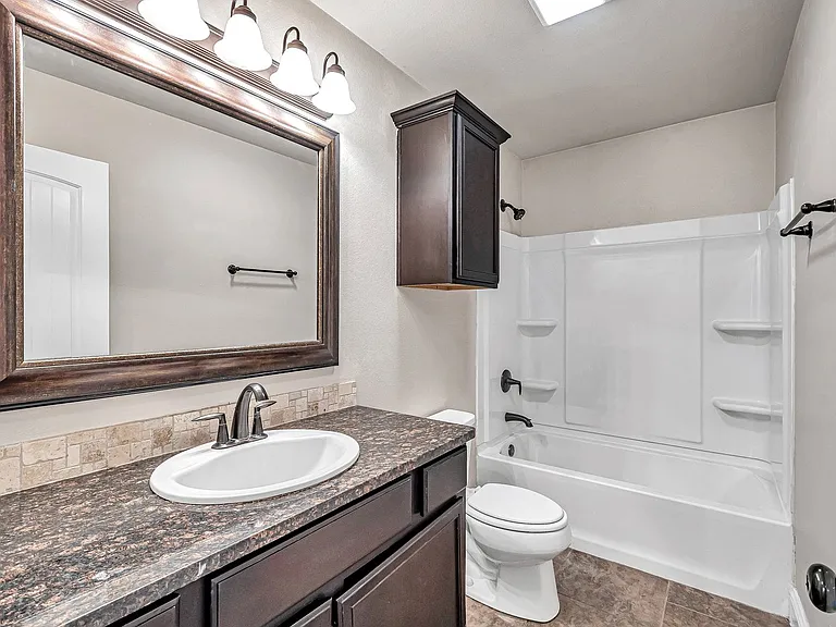 423 O'Rourke St — Photo 17