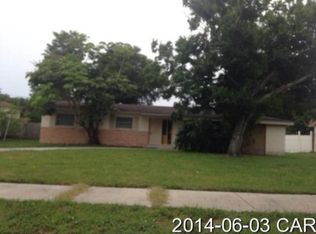 8198 Lark St, Seminole, FL 33777