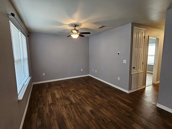 5th image of 702 Lynch St APT B