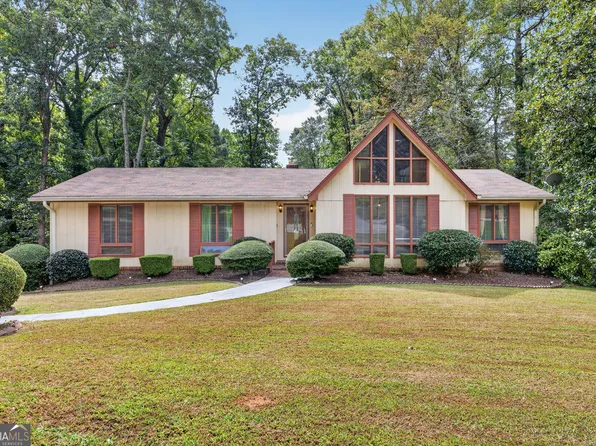 4421 Buckingham Cir, Decatur, GA 30035