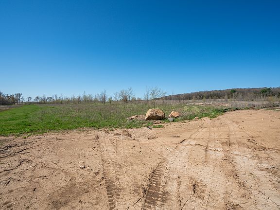 5th image of 644 McKay Way