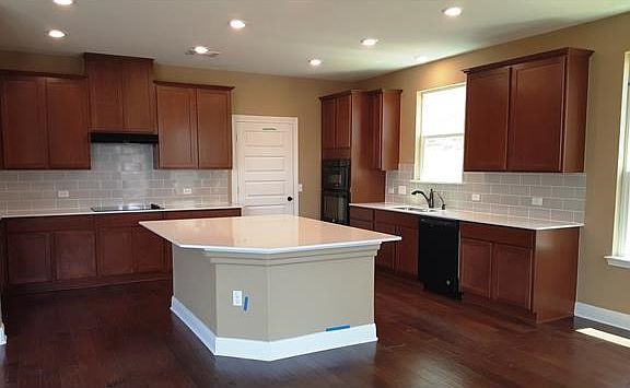 5th image of 12404 Britannic Dr