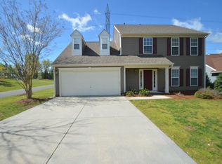 4156 Autumn Cove Dr, Clover, SC 29710