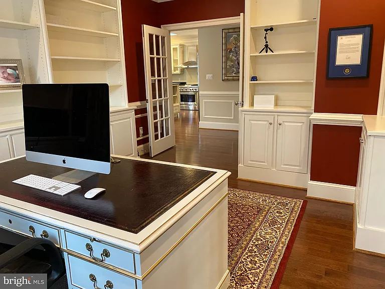 2138 Patrick Henry Dr — Photo 20