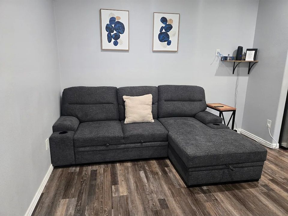 1st image of 155 W 11th St #2
