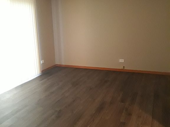 3rd image of 9521 Minnick Ave APT 1W