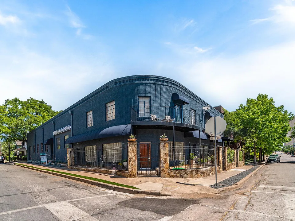 3503 Bryan St