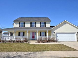 563 Crown Dr, Marysville, OH 43040