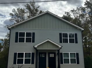 1724 8th Ave NE, Hickory, NC 28601