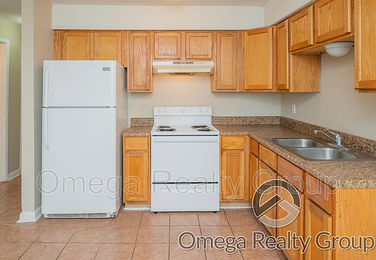 The Cove Apartments — Photo 28