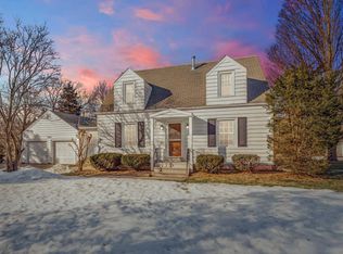 13960 Garfield Ave, Elm Grove, WI 53122