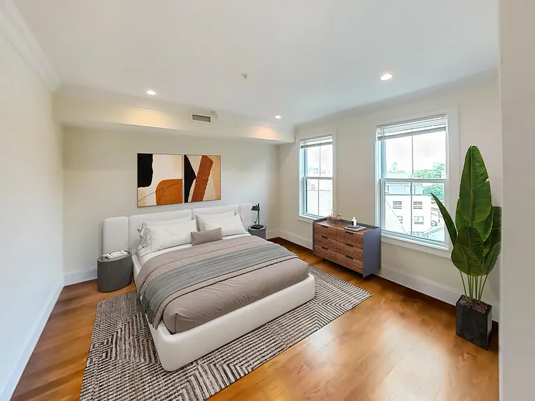 39 Juniper St #1 — Photo 5
