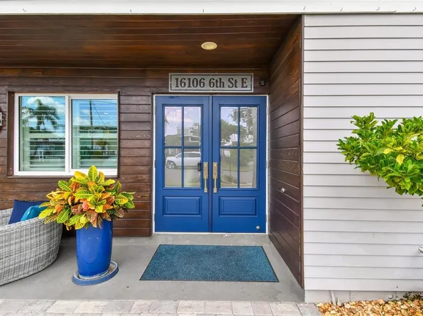 16106 6th St E, Redington Beach, FL 33708