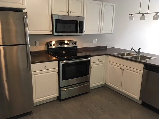 7 Murphy Avenue — Photo 2