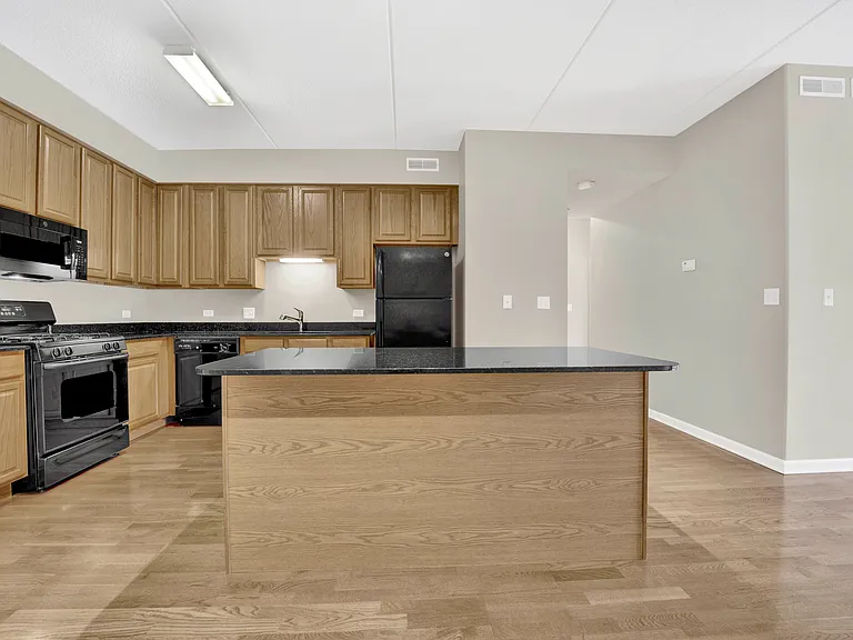 5036 W Pensacola Ave #203 — Photo 4