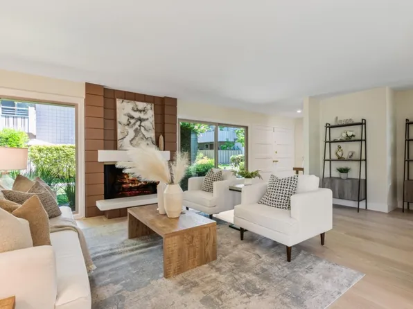 32 Los Altos Sq, Los Altos, CA 94022