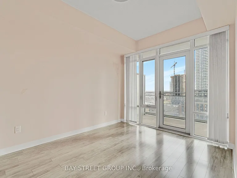 365 Prince Of Wales Dr #1108 — Photo 21