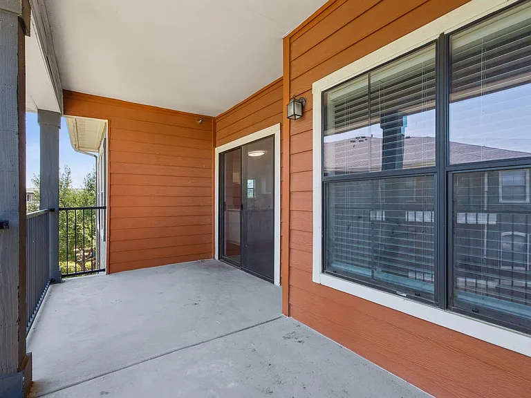 401 Teravista — Photo 34
