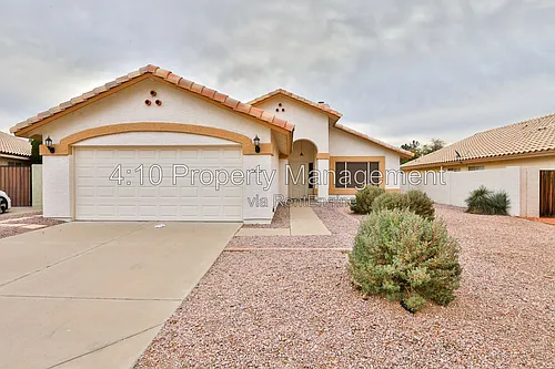 4230 E Woodland Dr Photo 1
