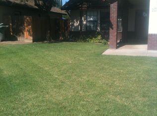2129 S Stevenson Ct, Visalia, CA 93277