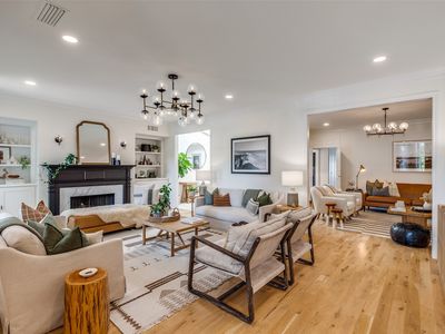 3867 S Versailles Ave, Dallas, TX, 75209