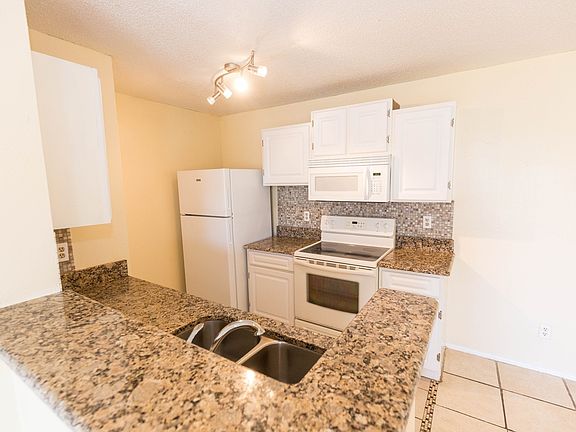 4th image of 2231 Cascades Blvd Unit 303