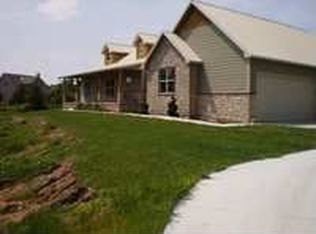 10205 W Snokomo Rd, Hutchinson, KS 67502