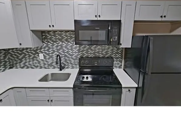 634 W Tioga St, Philadelphia, PA 19140