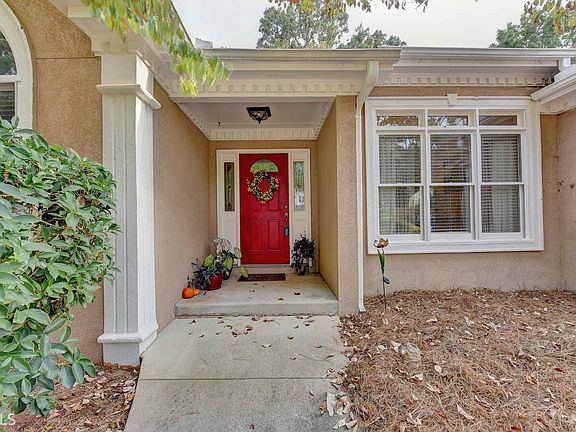 3rd image of 4751 Meadowlark Dr SE #65