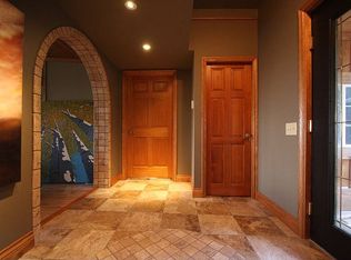 1882 Cliff Rd, Point Roberts, WA 98281