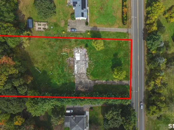 349 W Avon Rd, Avon, CT 06001