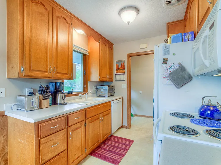 5248 Birch Rd — Photo 4