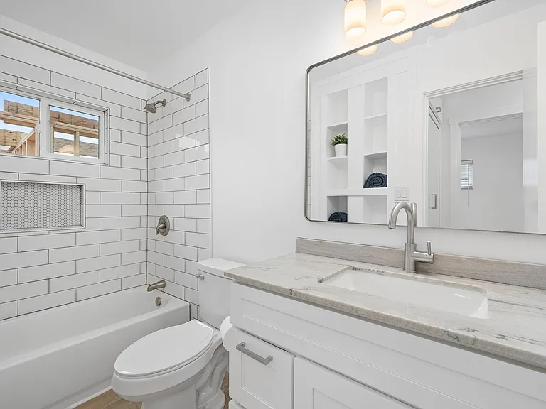 520 Poinsettia Ave — Photo 4