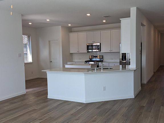5th image of 2142 Donker Dr
