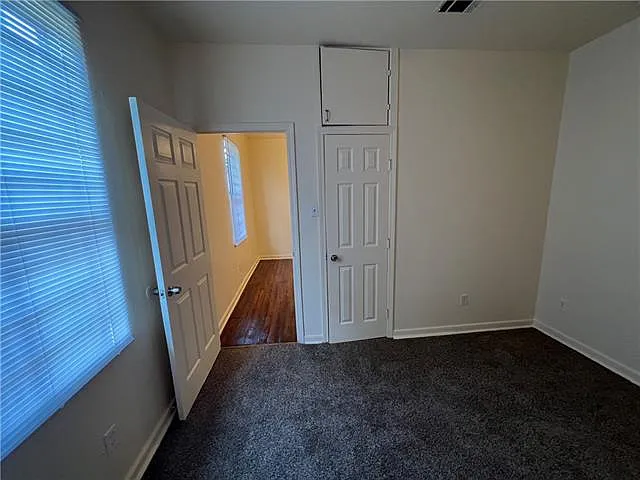 2510 Saint Anthony St — Photo 10