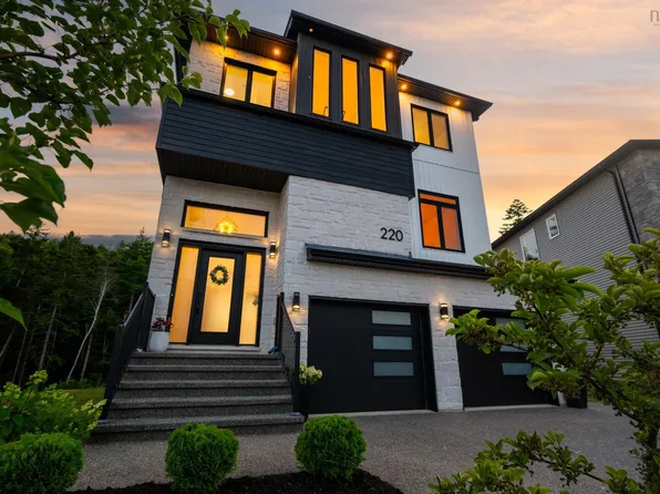 220 Talus Ave, Halifax, NS B4B 2G3