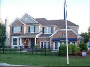 2031 Torino Dr, Elgin, IL 60123